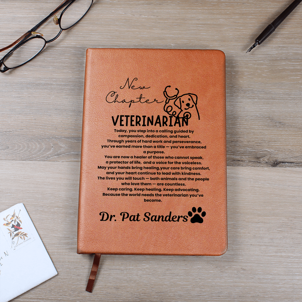 Custom name veterinarian journal, veterinarian graduation for him her, vet grad gift, future veterinarian gift for daughter granddaughter niece.
